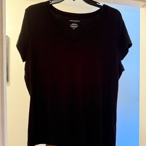 Banana Republic Black Short Sleeve V-Neck Tee